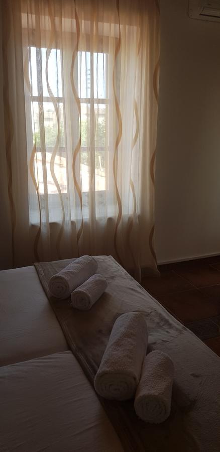 Villa Thermopilon Larnaca Exteriör bild